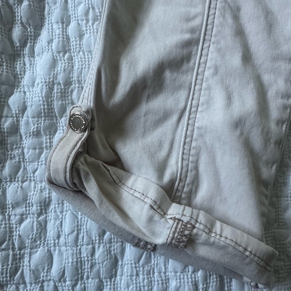 White House Black Market Cream Cropped Pants - Picture 3 of 10